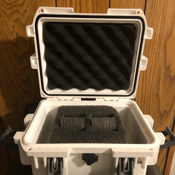 Limited Edition Jason Taylor Invicta Pelican case - Picture 3 of 4